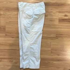 White Petite Stretch Capris